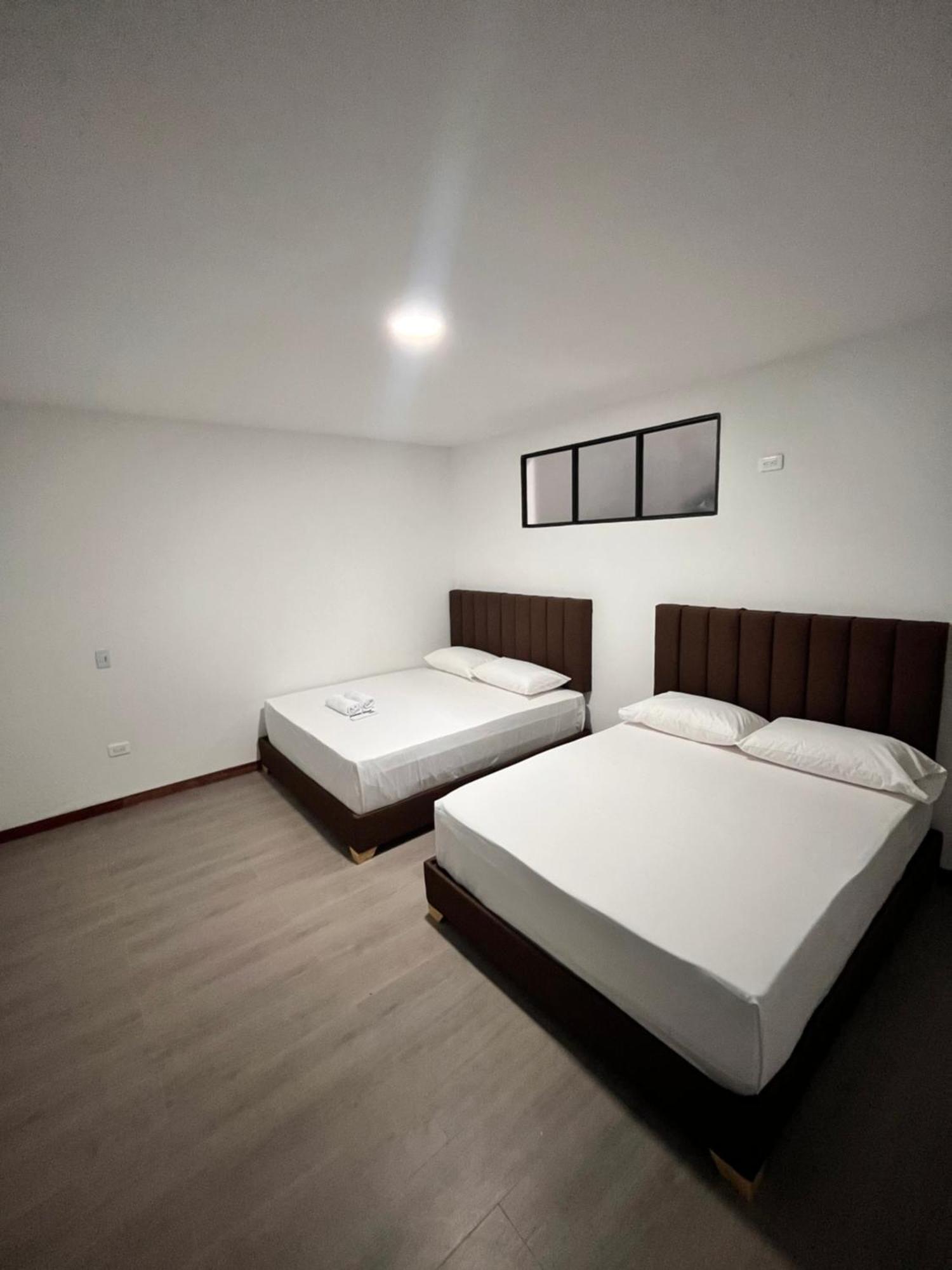 Hotel Gallery By 70 Medellín Kültér fotó