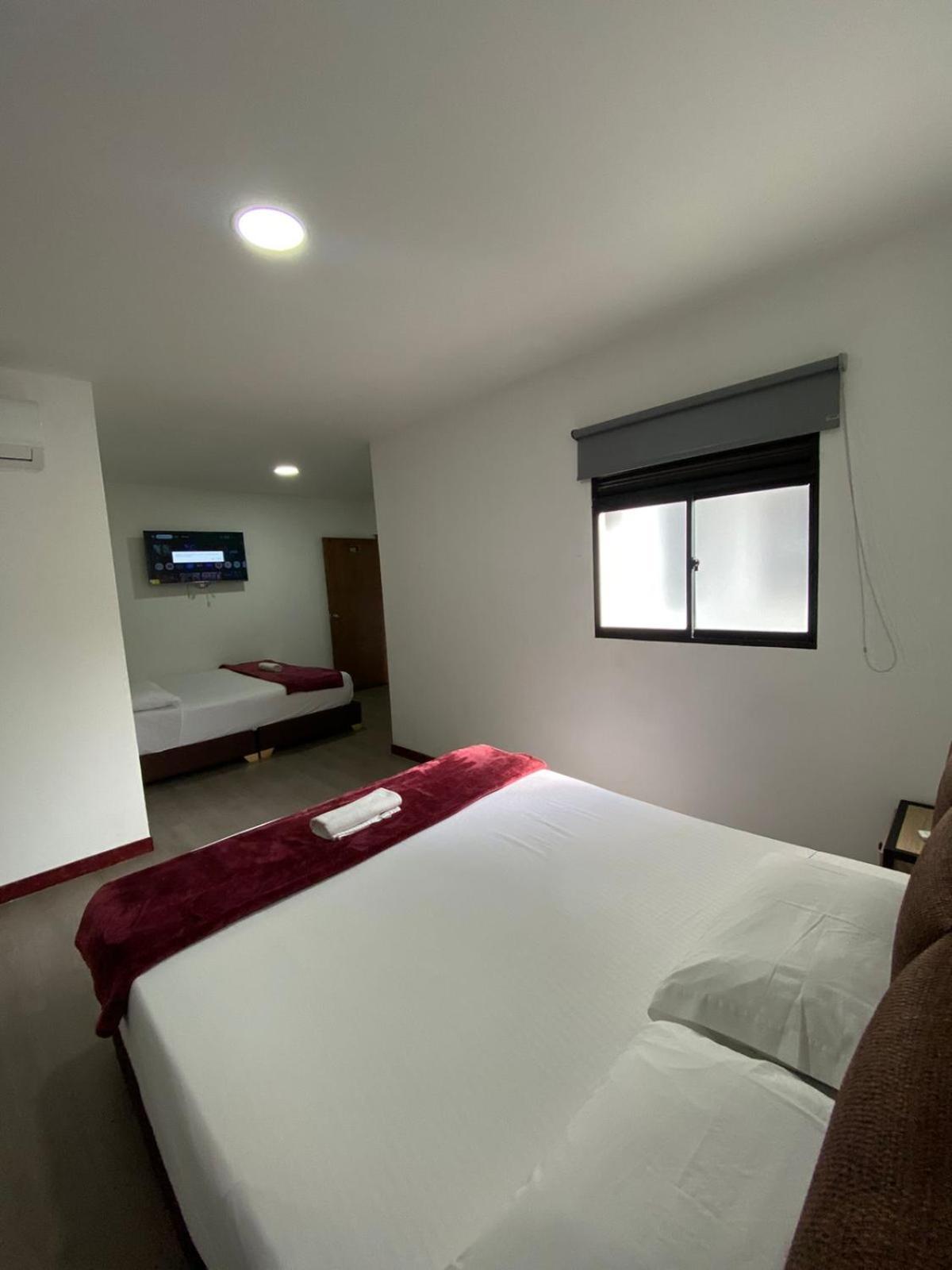 Hotel Gallery By 70 Medellín Kültér fotó