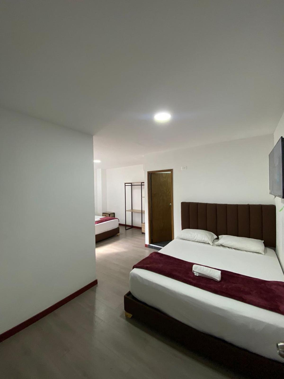 Hotel Gallery By 70 Medellín Kültér fotó