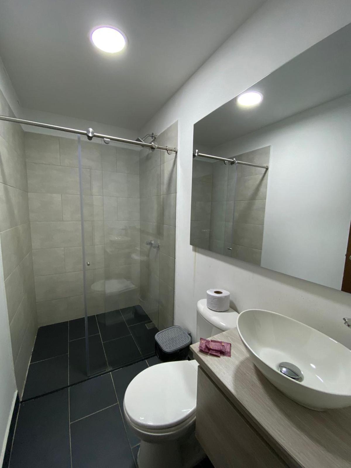 Hotel Gallery By 70 Medellín Kültér fotó