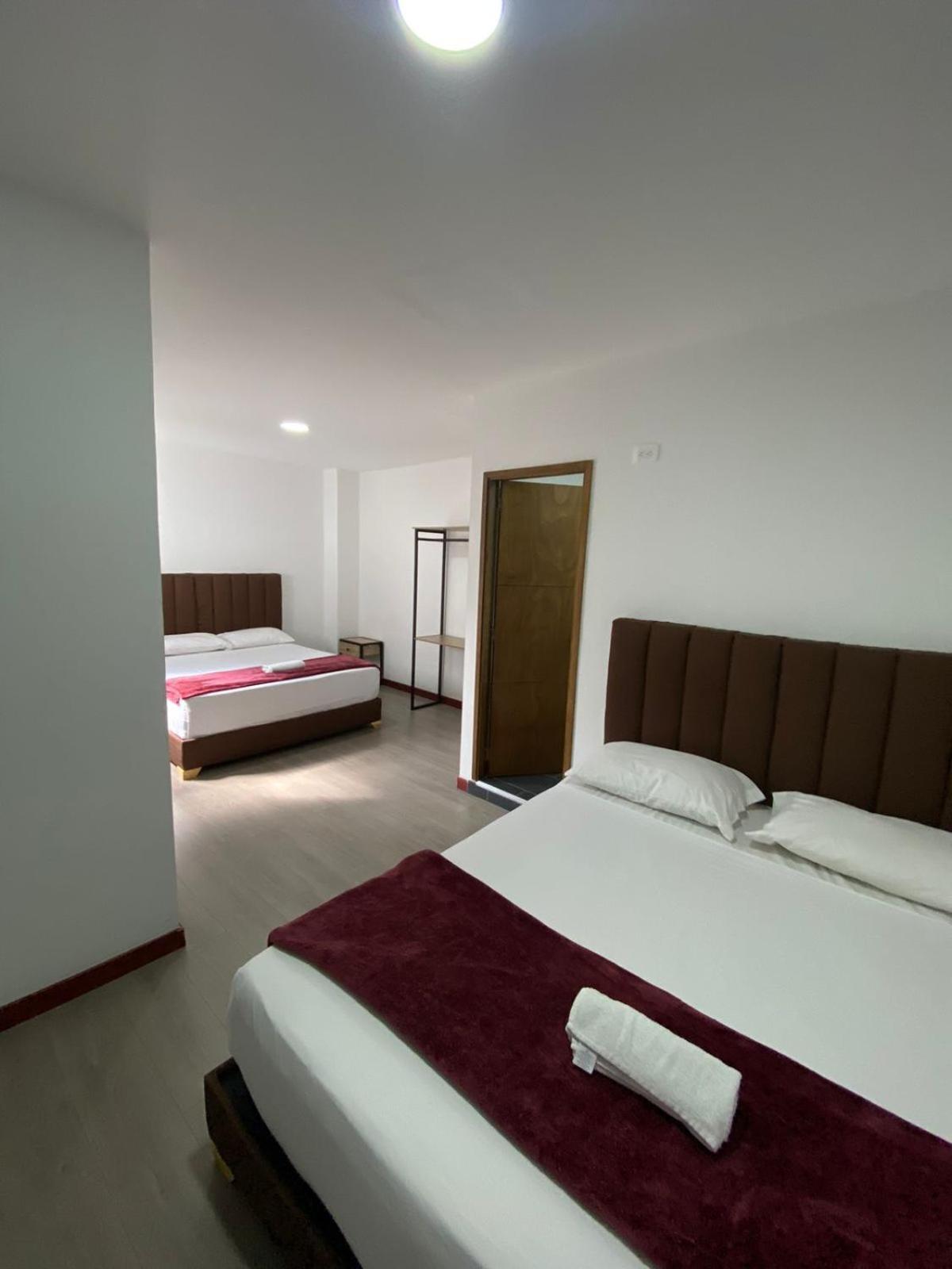 Hotel Gallery By 70 Medellín Kültér fotó